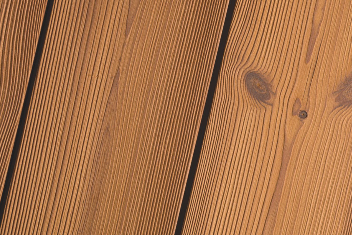 Terrasse aus gebürsteter TMT Kiefer