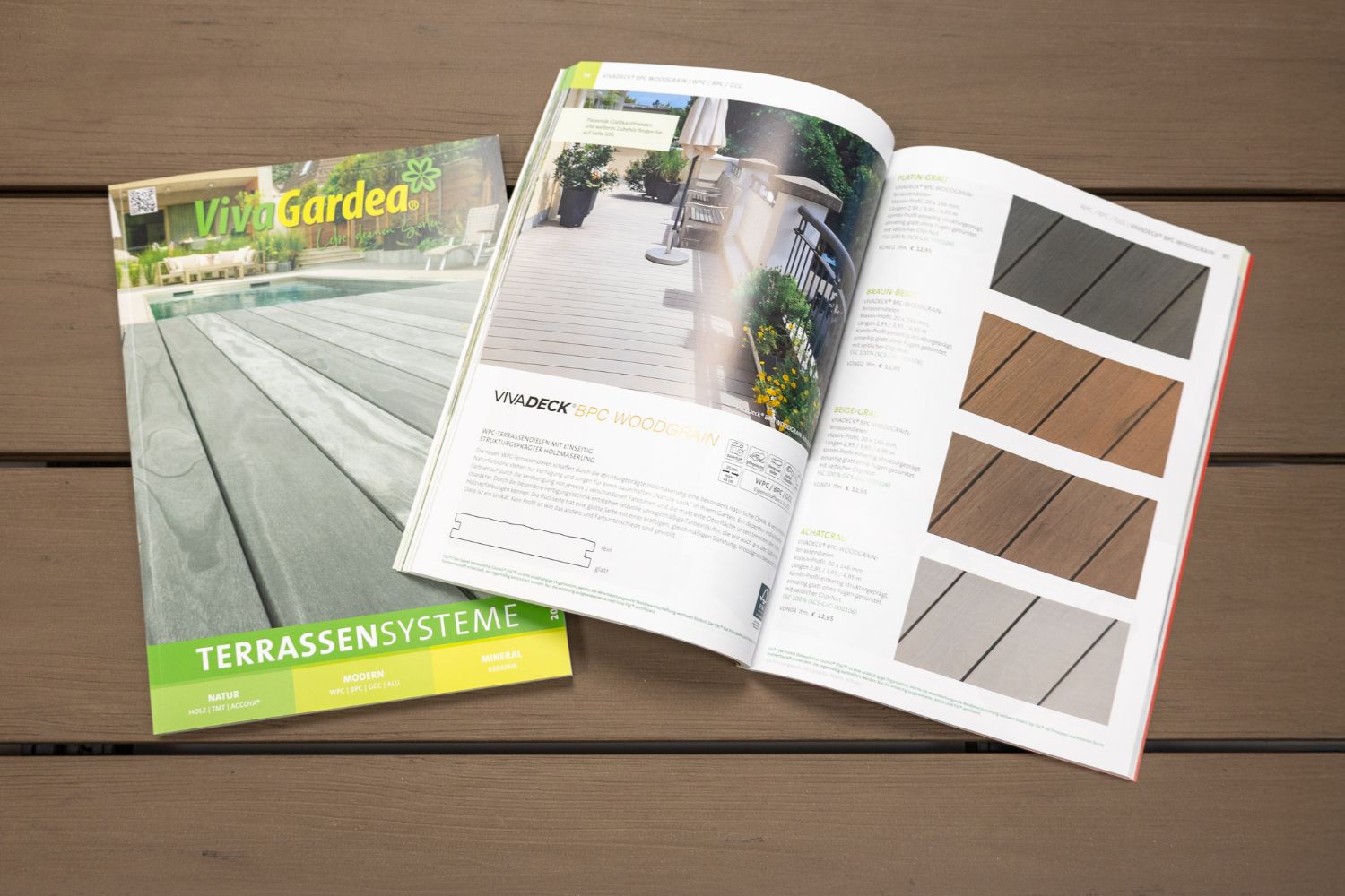 VivaGardea® Terrassenkatalog offen und geschlossen