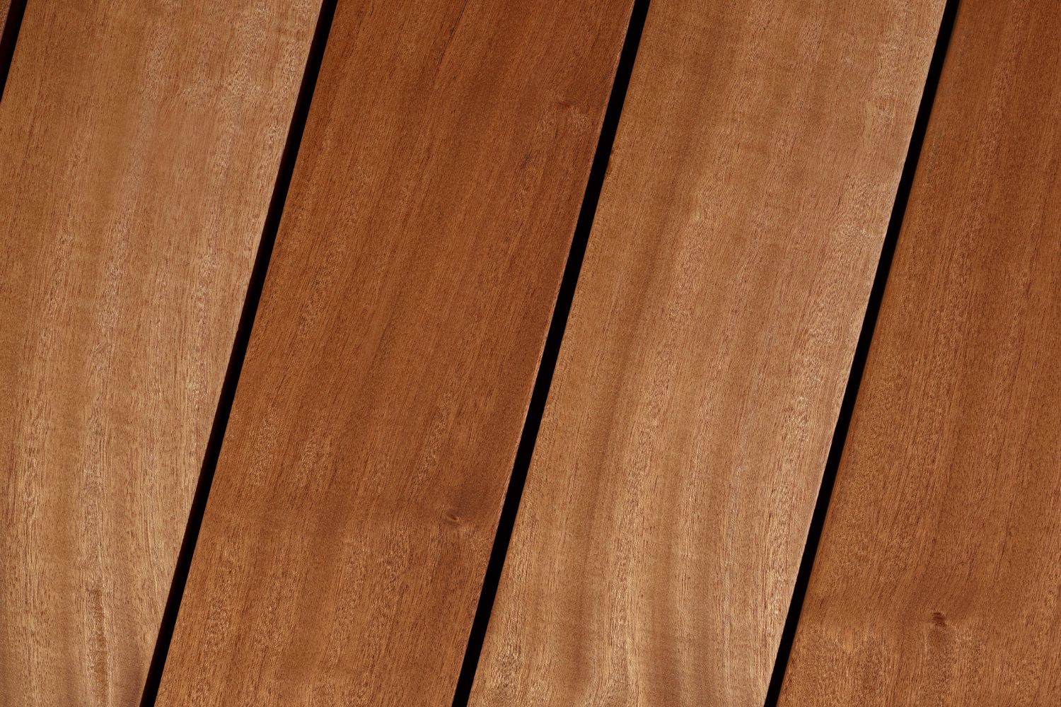 Holzterrasse aus Hartholz
