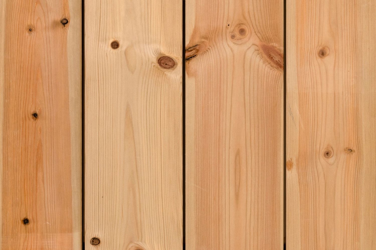 Holzterrasse aus nordischer Kiefer