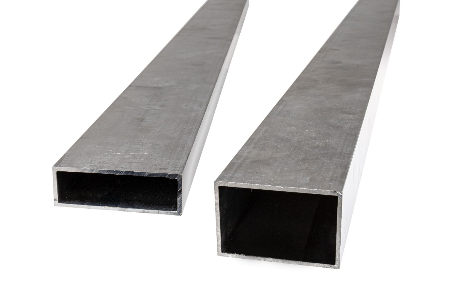 Längsverbinder als Teil der Unterkonstruktion von Terrassen