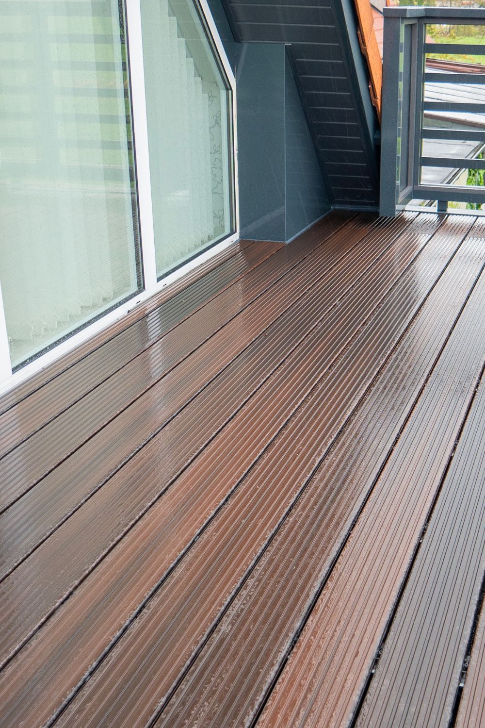 GCC Diele auf dem Balkon