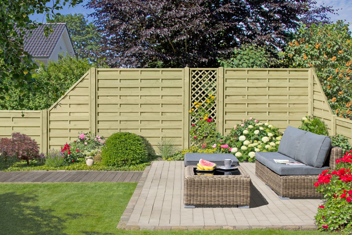 Dichtzaun aus KDI im Garten