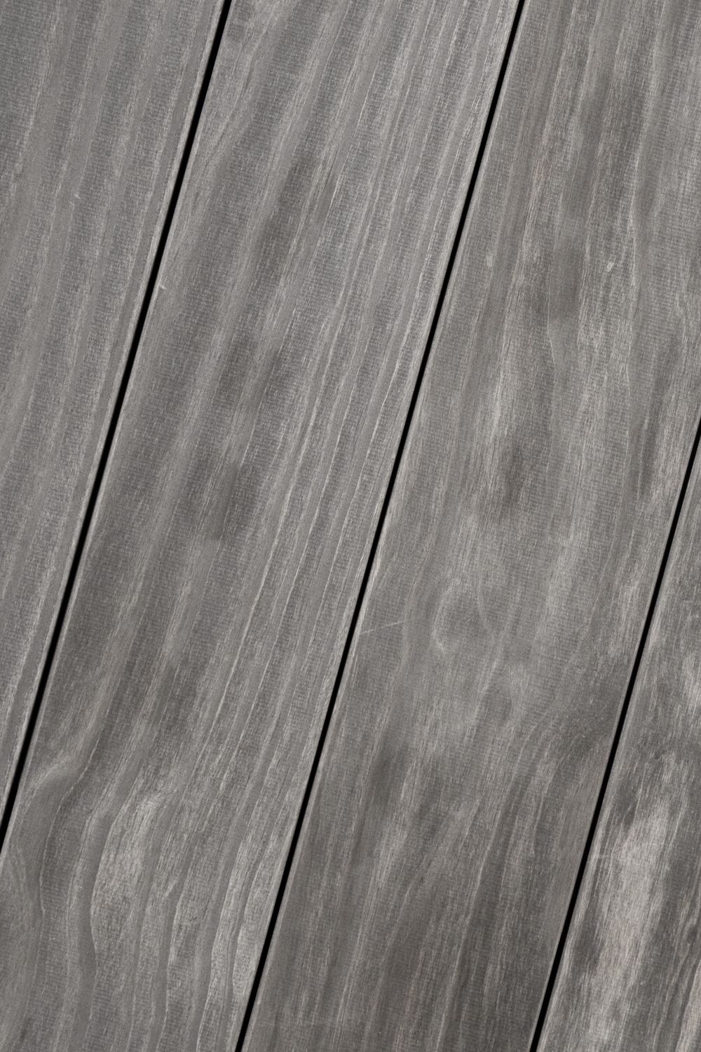 Verlegungsbeispiel von Terrassendiele aus Accoya in grau