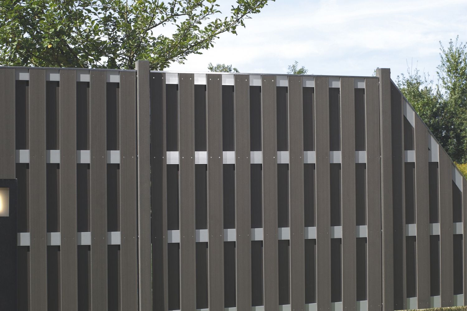 Traumgarten Jumbo WPC Alu Zaun